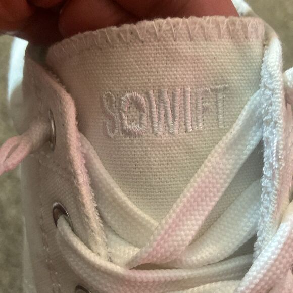 SOWIFT White Moccasin-Style Sneakers with Soft Soles Size 8 - Picture 3 of 9